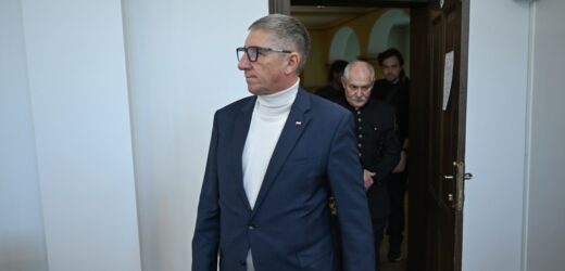 Poseł PiS pozwał Donalda Tuska. 5 grudnia poznamy wyrok
