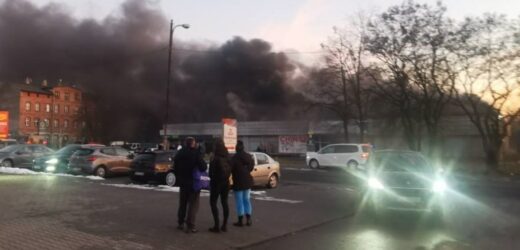 Pożar marketu odzieżowego w Rudzie Śląskiej