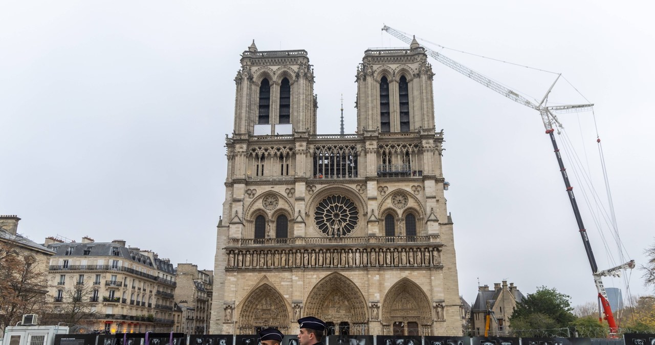 ​Papież nie przyjedzie na otwarcie Notre-Dame. „Bolesny policzek dla Macrona”