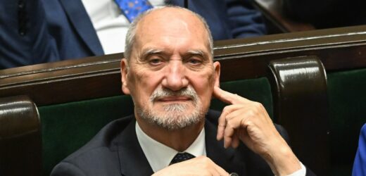 Bodnar: Jest zawiadomienie w sprawie Macierewicza i programu Karkonosze