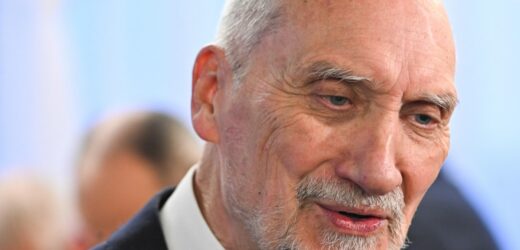 Macierewicz dopuścił się zdrady dyplomatycznej? Zawiadomienie w prokuraturze