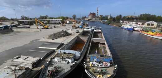 Co dalej z portem w Elblągu? Od stycznia tylko 31 statków przepłynęło przez kanał