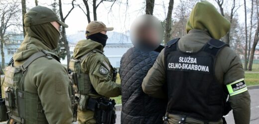 Afera przemytnicza. Wśród zatrzymanych funkcjonariusze KAS z przejść granicznych