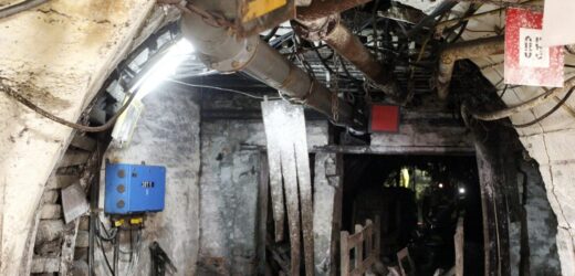 Przełom w kopalni Staszic. Po tygodniu odizolowano rejon pożaru