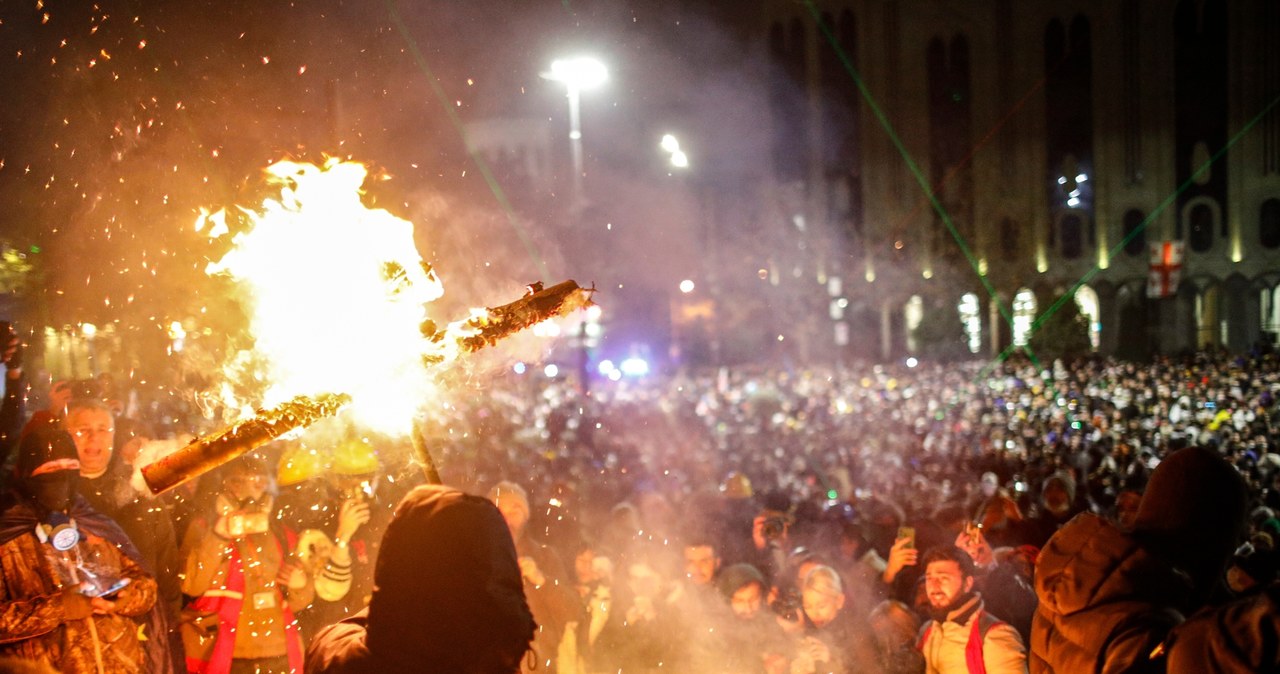 Gorąco w Tbilisi. Policja znów rozpędza protest