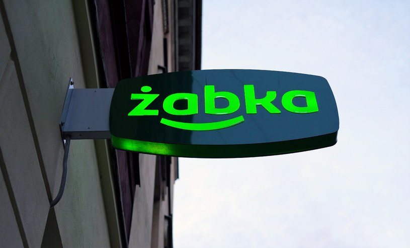 W Żabce zrobisz zakupy „na zeszyt”? Sieć odniosła się do rewelacji