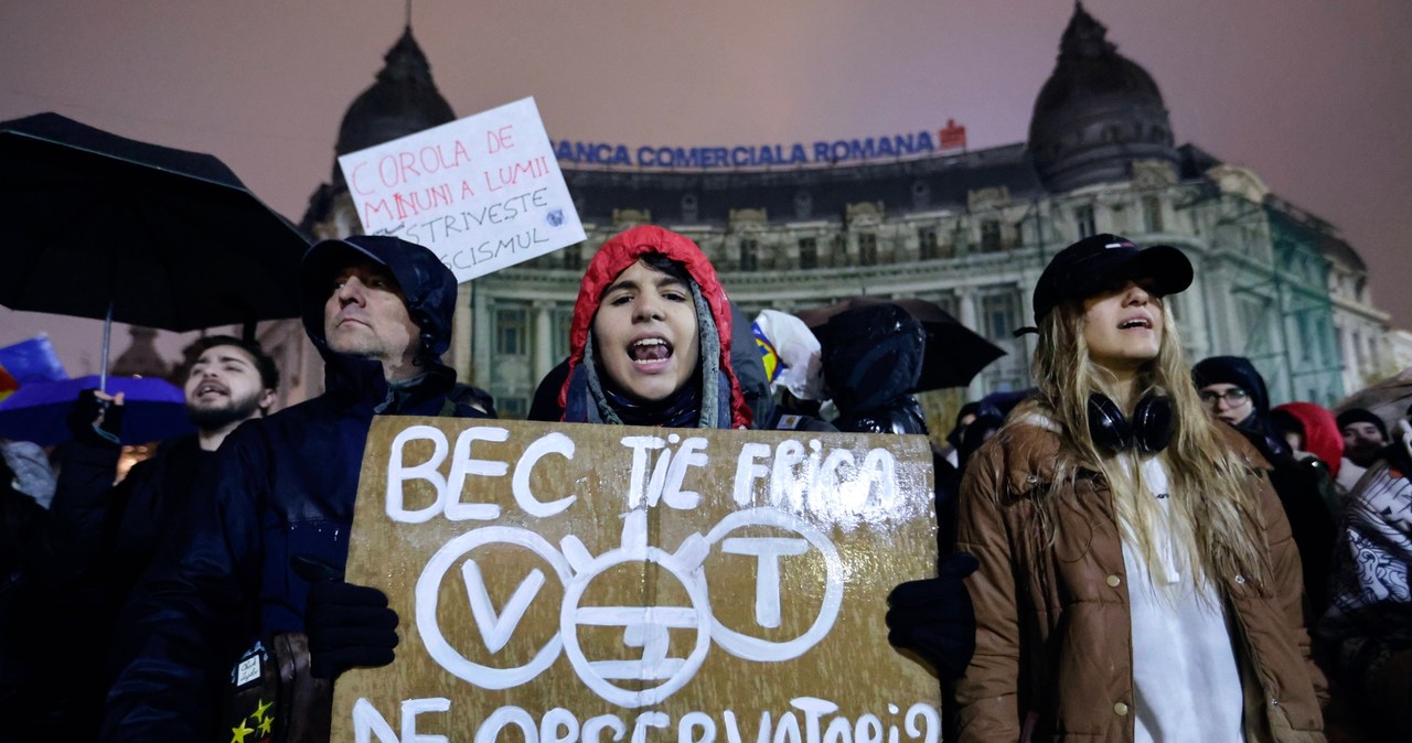 Wybory parlamentarne w Rumunii. W sondażach prowadzi radykalnie prawicowa partia AUR