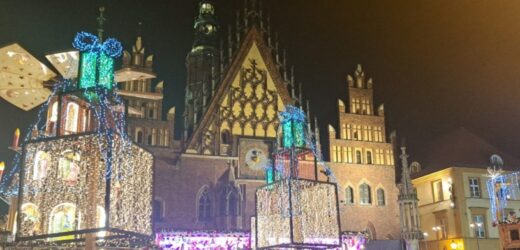 Jarmark we Wrocławiu ruszył pełną parą. Tabuny turystów szturmują Rynek