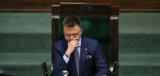 PKW odpowiada Hołowni: 8 stycznia nie można ogłosić daty wyborów