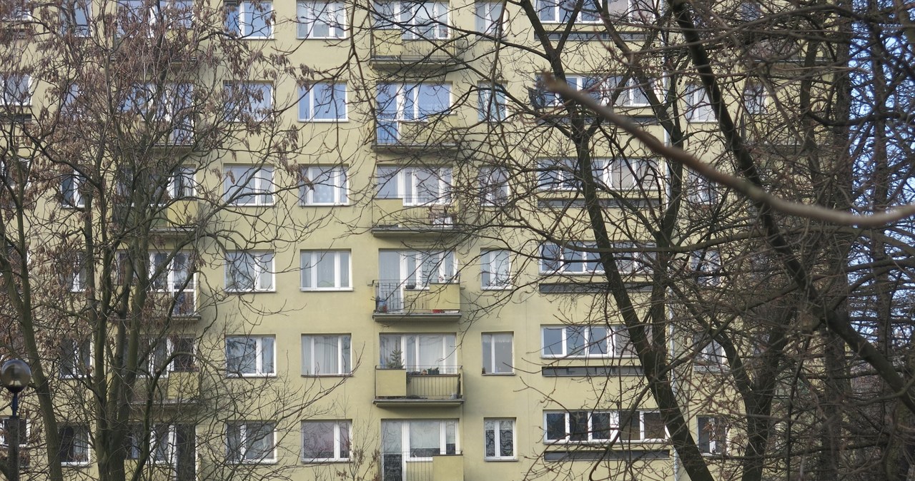 Groził matce, chciał wysadzić blok. Mundurowi przybyli w porę