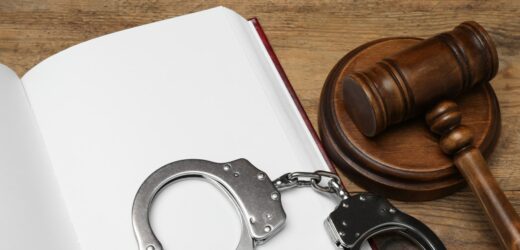 Burmistrz Radoszyc wyszedł z aresztu. Wpłacił poręczenie majątkowe