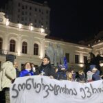 „Nie prowokować policji”. Kolejna noc protestu w Tbilisi – relacja wysłannika RMF FM