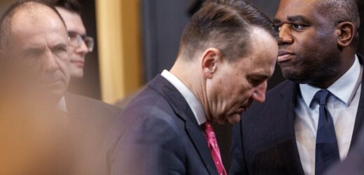 Sikorski przed obradami OBWE: Nie usiądę przy jednym stole z Ławrowem