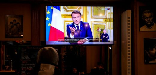 ​Prezydent Macron nie poda się do dymisji. „Do samego końca”