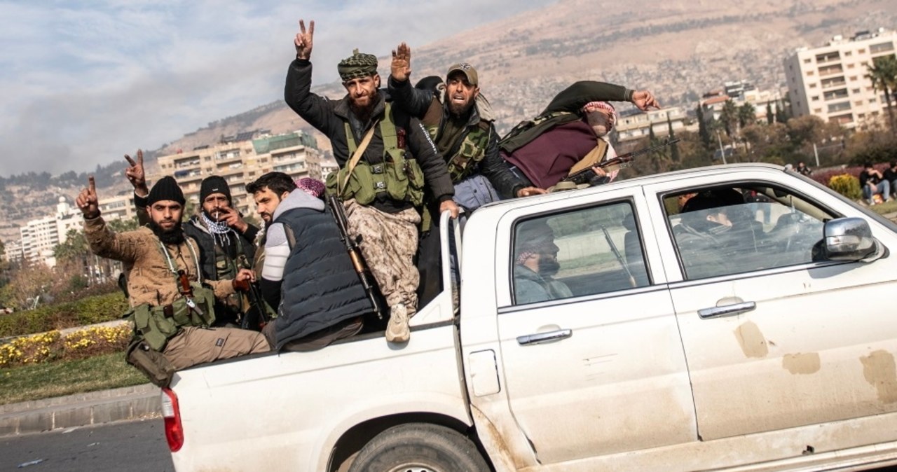 Pałac Asada w Damaszku splądrowany przez rebeliantów i cywilów