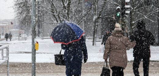 IMGW ostrzega przed intensywnymi opadami śniegu