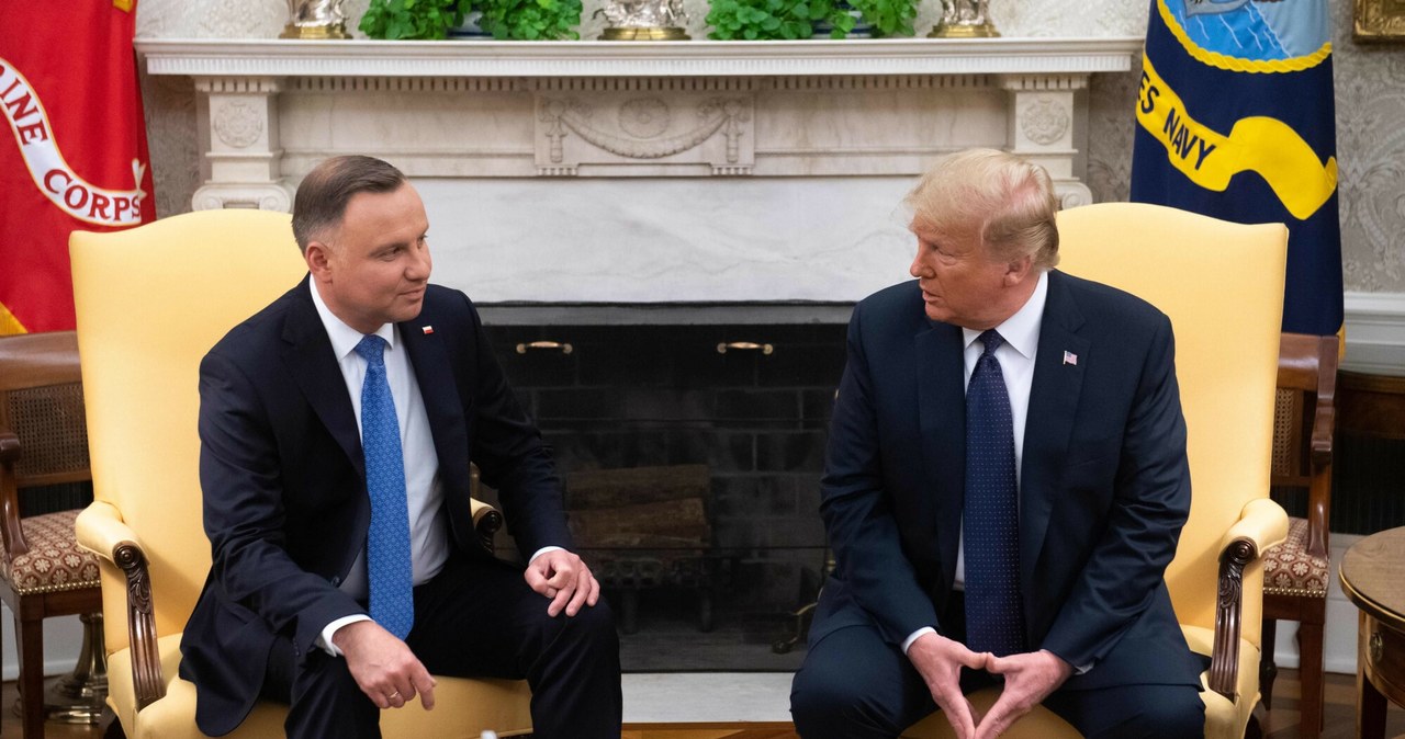 Trump grozi wyjściem z NATO. Sikorski liczy, że Duda to załatwi