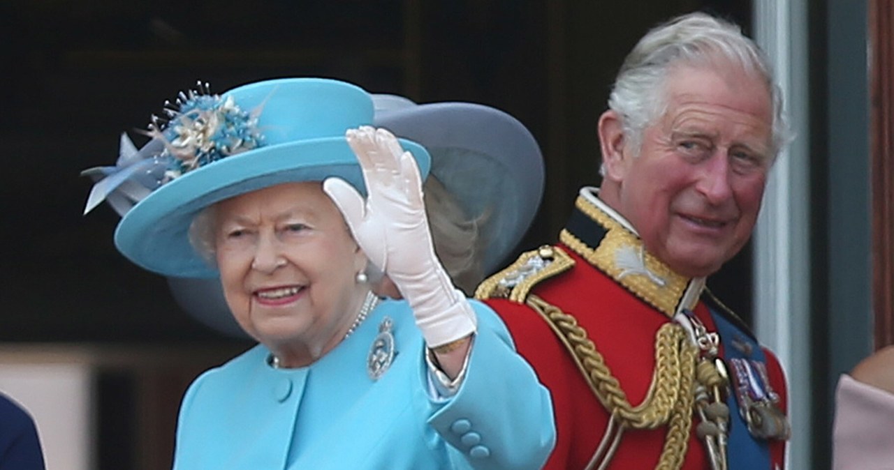 Karol III zdradza rodzinne sekrety. „Mama ćwiczyła noszenie korony, nawet gdy mnie kąpała”