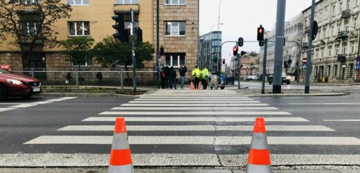 ​”Odłóż telefon i żyj”. Nowa akcja społeczna w Łodzi