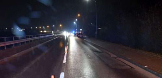 Pijany robił pompki na jezdni. Wjechało w niego auto