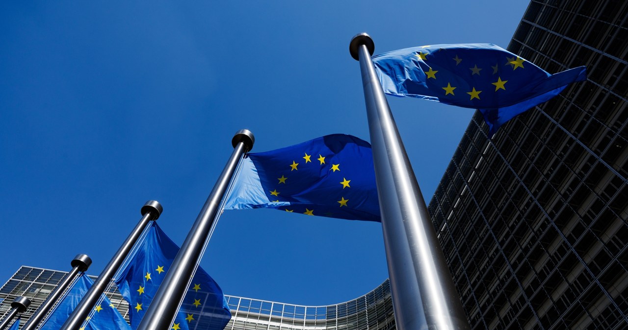 Miliardy z Brukseli wstrzymane. Co zablokowało fundusze dla Polski?