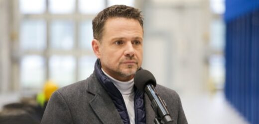 Trzaskowski: Sikorski powinien zostać na stanowisku szefa MSZ