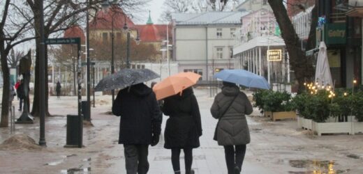 Zamiast śniegu deszcz, wichury i ocieplenie. Gwałtowna zmiana pogody przed świętami