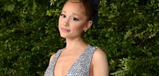Ariana Grande w prostej, ale efektownej kreacji. Idealna na święta i sylwestra