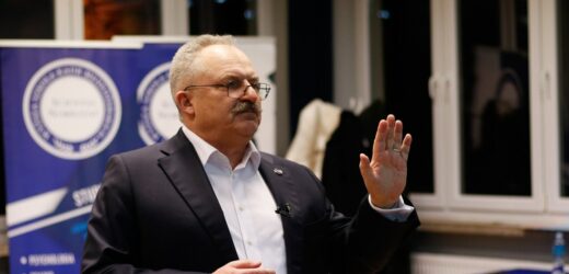 Jakubiak: Nie wyobrażam sobie współpracy z obecnym rządem