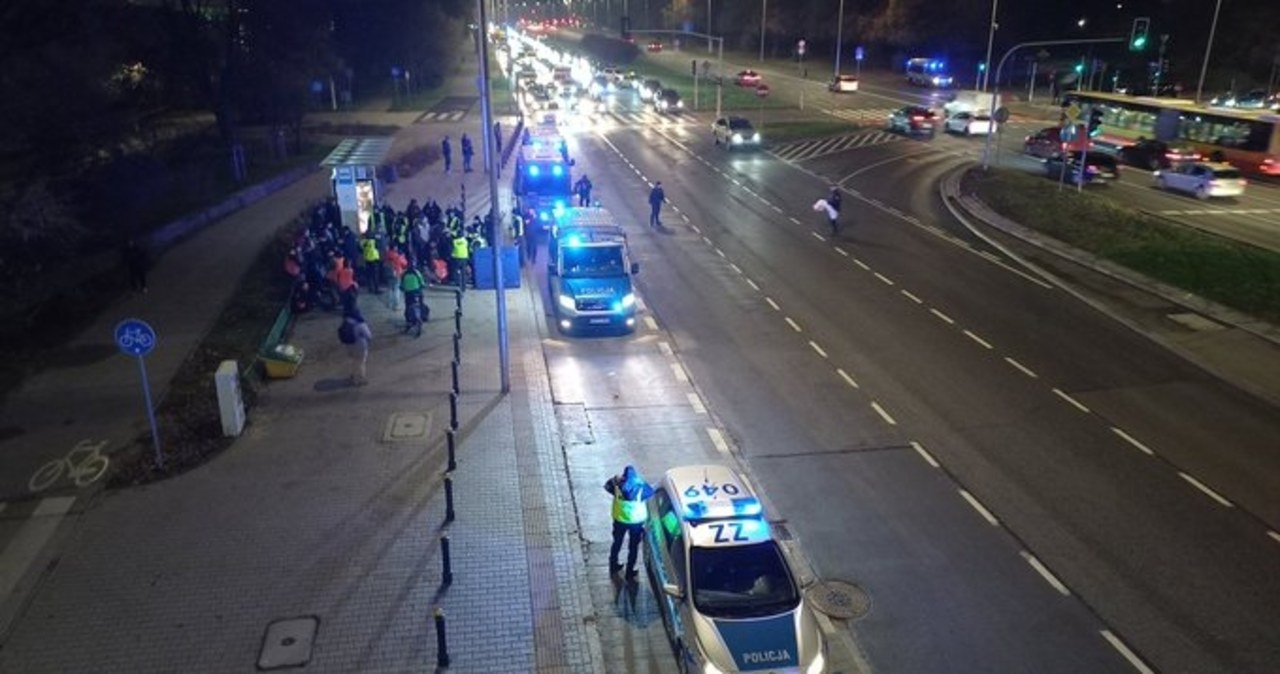 Ostatnie Pokolenie zablokowało Wisłostradę. Szybka reakcja policji