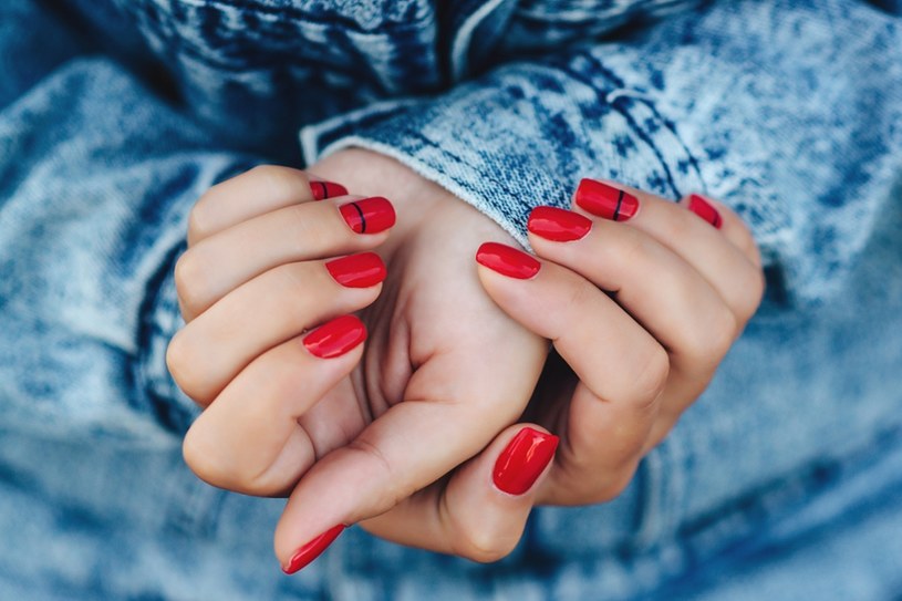 U kosmetyczki poproś o konkretny odcień. W 2025 będzie przebojem