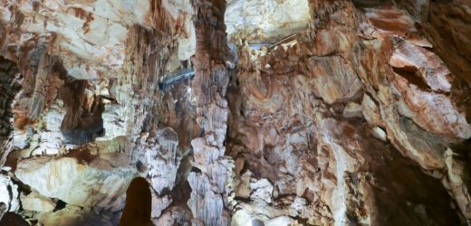 Spektakularna akcja w jaskini. Stu ratowników, ładunki mikrowybuchowe