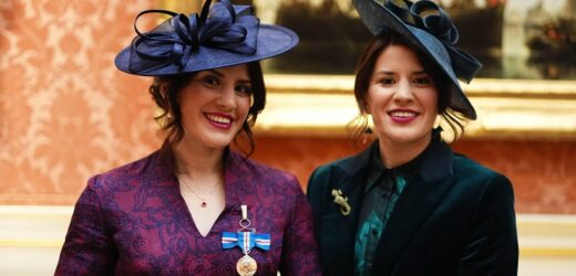 Takie czyny król nagradza medalem. Kobieta walczyła z krokodylem