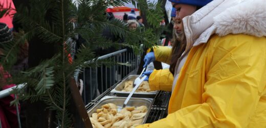 Wigilia dla bezdomnych i potrzebujących znów na krakowskim Rynku Głównym