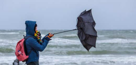 ​Nocna wichura na Wybrzeżu. IMGW wydał alert