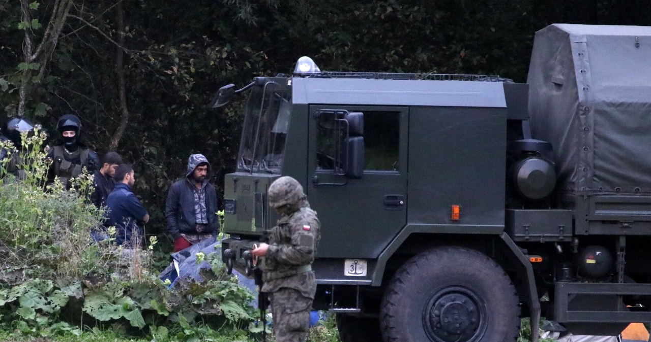 Rząd przyjął pakiet ws. cudzoziemców. „​Odzyskujemy kontrolę nad polskimi granicami”