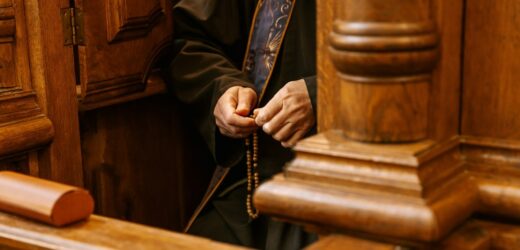 Spowiedź tylko dla pełnoletnich? Do Sejmu trafiła petycja