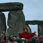 ​Najkrótszy dzień roku. Tysiące osób świętowało w Stonehenge