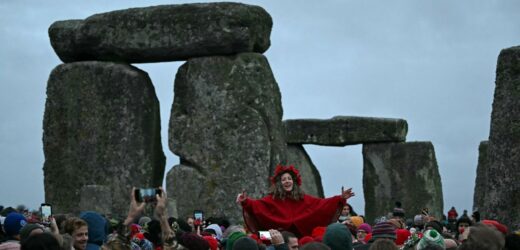 ​Najkrótszy dzień roku. Tysiące osób świętowało w Stonehenge