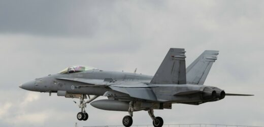 Amerykanie ostrzelali własny myśliwiec. Piloci musieli się katapultować