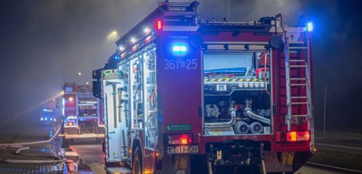 Pożar domu w Skawinie. Ogień pojawił się na poddaszu