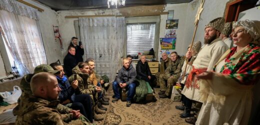 Trzecie święta w cieniu wojny. Rosyjski pocisk spadł na blok w Ukrainie