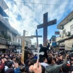 Spalona choinka, atak na kościół. Chrześcijanie protestowali w Syrii