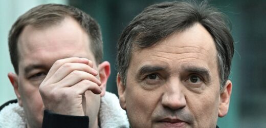 Ziobro: Nie widzę powodu, by Romanowski rezygnował z mandatu