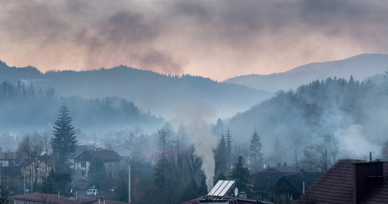 Śląsk w oparach smogu. Wydano ostrzeżenia