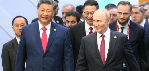 Xi do Putina: Chiny i Rosja ręka w rękę na słusznej drodze