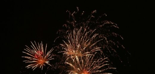 Fajerwerki wystraszyły nastolatka. Pomogły mu policjantki