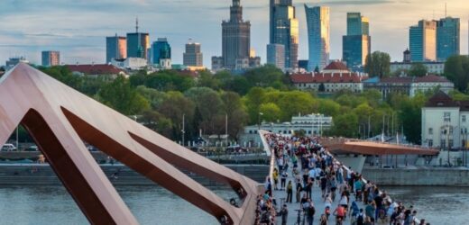 Polacy narzekają na życie, mniej na Polskę. Łakomie patrzymy w kierunku Hiszpanii