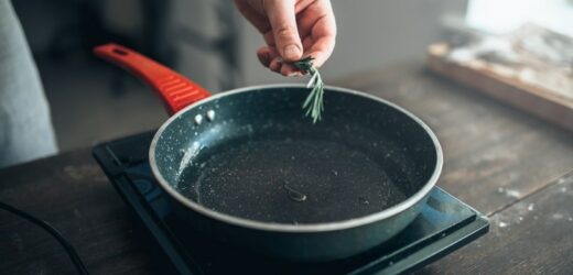 Koniec ze smakiem „papieru”. Okrasa odczarował wątróbkę. Jest doskonała