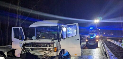 Ofiara śmiertelna, trasa zablokowana. Tragiczny wypadek w Świętokrzyskiem